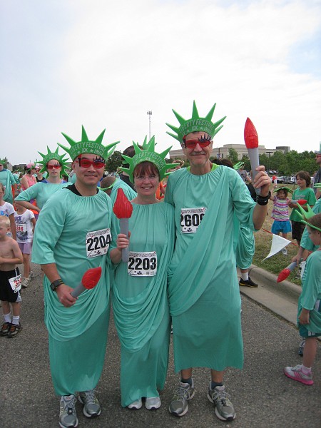 2012 Liberty Festival 5K 0340.JPG - Now with fancy eye wear added to the already over the top race wear!